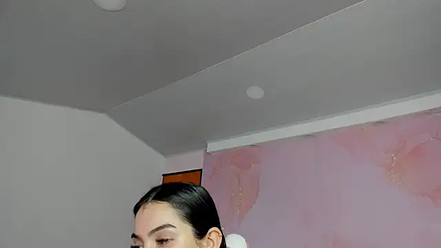 milk candy18 online show from September 2025 12:21:02 PM