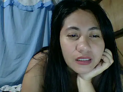Snapshot of Madona1993 chatting on February 2026 02:49:01 AM Madona1993 online show from February 2026 02:49:01 AM