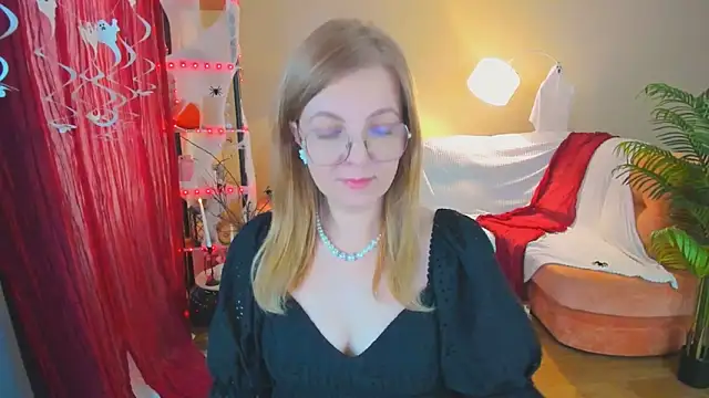 YourUniverser online show from November 2025 09:55:02 AM