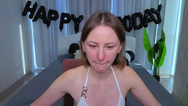 LuluChiiii online show from November 2025 10:39:02 AM