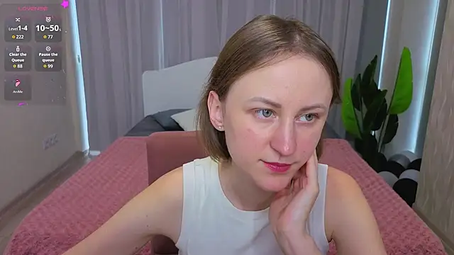 LuluChiiii online show from December 2025 10:42:01 AM