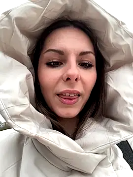 kittyCarrol online show from October 2025 10:47:01 AM