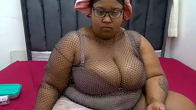 CocoFlames23 online show from September 2025 06:33:02 PM