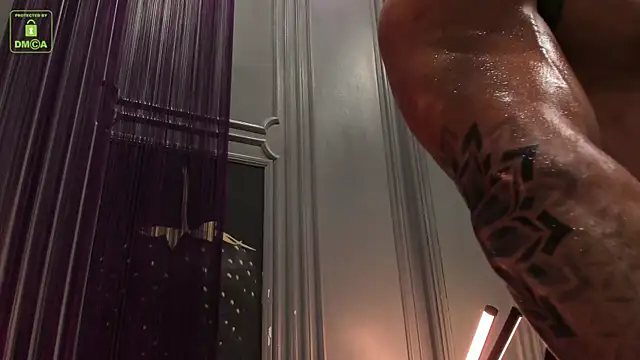 Snapshot of OliverSport chatting on December 2024 03:49:02 PM OliverSport online show from December 2024 03:49:02 PM