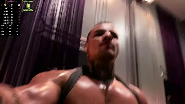 Snapshot of OliverSport chatting on January 2025 05:09:01 AM OliverSport online show from January 2025 05:09:01 AM