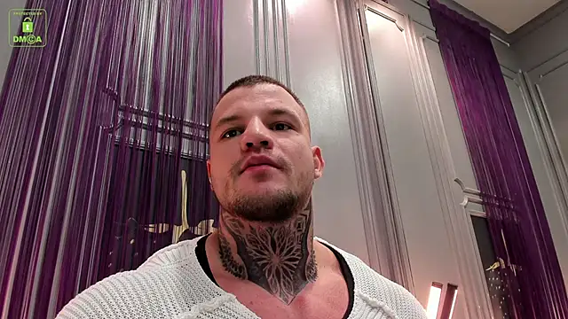 Snapshot of OliverSport chatting on January 2025 10:40:01 AM OliverSport online show from January 2025 10:40:01 AM