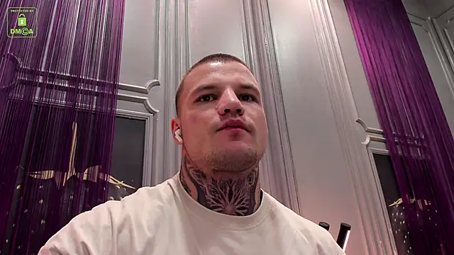 Snapshot of OliverSport chatting on February 2025 03:34:01 PM OliverSport online show from February 2025 03:34:01 PM