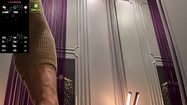 Snapshot of OliverSport chatting on September 2025 03:56:02 PM OliverSport online show from September 2025 03:56:02 PM