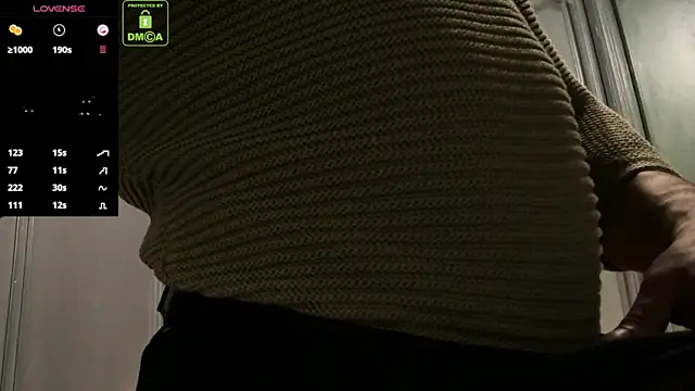 Snapshot of OliverSport chatting on September 2025 10:47:01 AM OliverSport online show from September 2025 10:47:01 AM