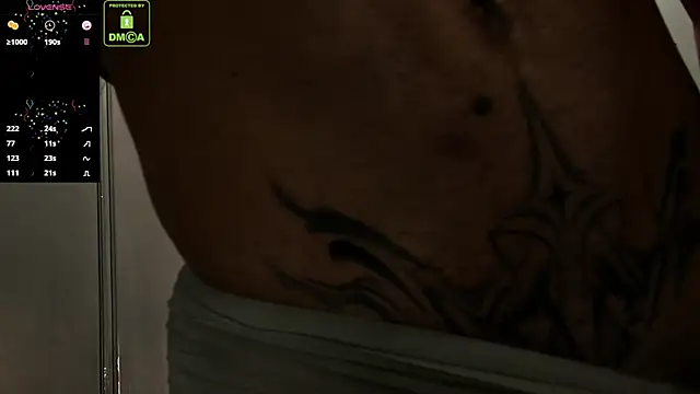 Snapshot of OliverSport chatting on November 2025 03:45:01 PM OliverSport online show from November 2025 03:45:01 PM