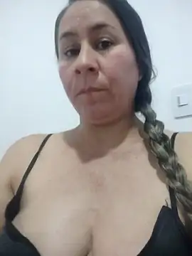 Snapshot of Nala1986 chatting on November 2025 11:54:01 PM Nala1986 online show from November 2025 11:54:01 PM