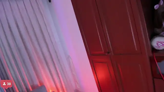 JulienSaint online show from November 2025 12:06:01 PM