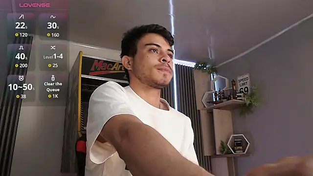 Bastian MCcormick online show from September 2025 12:16:02 PM