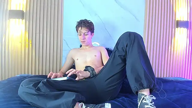 Snapshot of IM_DAREN chatting on November 2025 11:42:02 AM IM DAREN online show from November 2025 11:42:02 AM