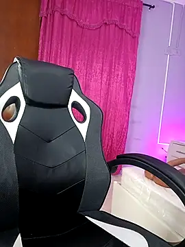 LunaaRosse online show from November 2025 02:31:02 AM