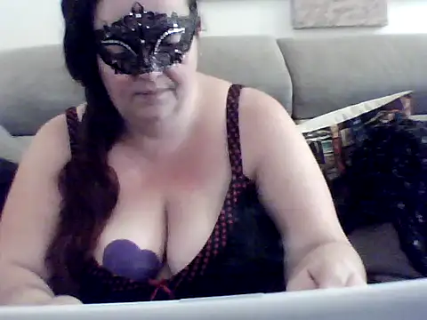 Snapshot of Valendra_ chatting on September 2025 10:15:02 AM Valendra  online show from September 2025 10:15:02 AM