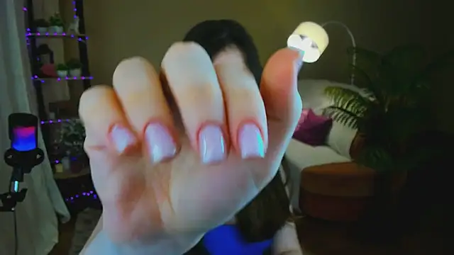 AlluringLookk online show from January 2026 04:34:01 PM