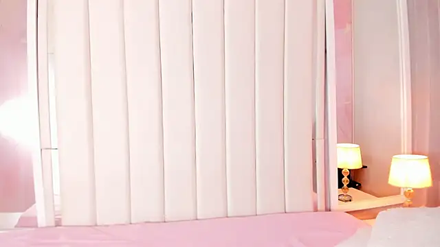 Bella Miia online show from November 2025 07:16:01 PM