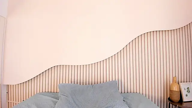 Snapshot of HannahToons chatting on March 2026 07:15:01 AM HannahToons online show from March 2026 07:15:01 AM