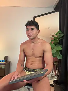 austin spears  online show from November 2025 01:27:01 AM