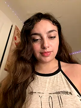 Snapshot of CharmingMaddie chatting on September 2025 09:09:01 AM CharmingMaddie online show from September 2025 09:09:01 AM