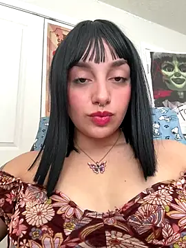 Snapshot of CharmingMaddie chatting on October 2025 03:20:02 PM CharmingMaddie online show from October 2025 03:20:02 PM