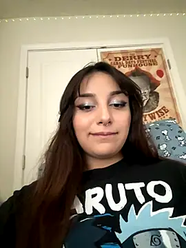 Snapshot of CharmingMaddie chatting on November 2025 05:28:02 PM CharmingMaddie online show from November 2025 05:28:02 PM