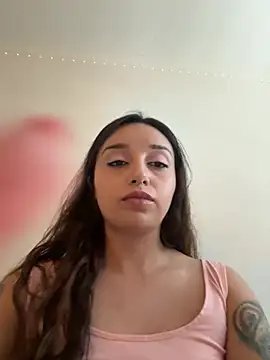 Snapshot of CharmingMaddie chatting on May 2026 07:34:02 PM CharmingMaddie online show from May 2026 07:34:02 PM