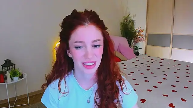 Snapshot of ChristinaConteeree chatting on May 2026 07:19:01 PM ChristinaConteeree online show from May 2026 07:19:01 PM