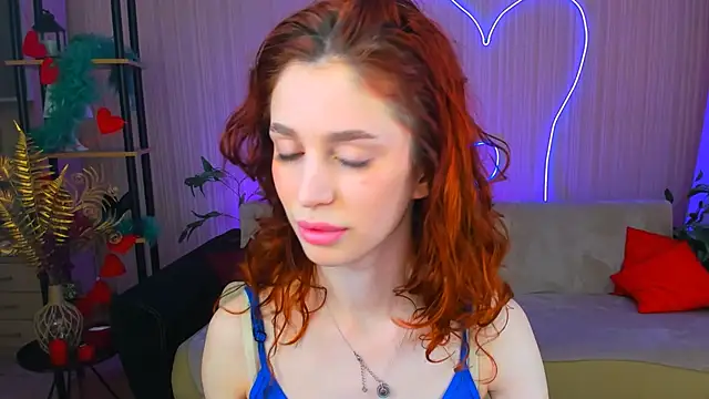 Snapshot of ChristinaConteeree chatting on May 2026 11:07:01 AM ChristinaConteeree online show from May 2026 11:07:01 AM