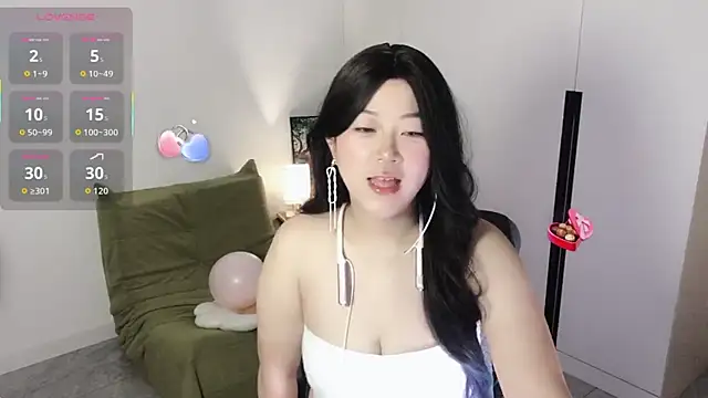 Emmaq996 online show from September 2025 03:29:01 AM