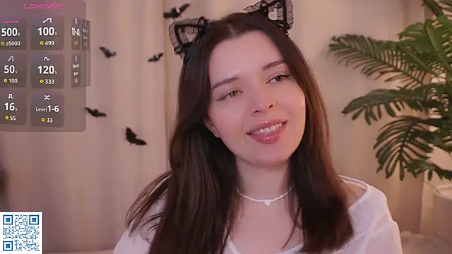 Snapshot of BlissHey chatting on October 2025 03:29:01 PM BlissHey online show from October 2025 03:29:01 PM