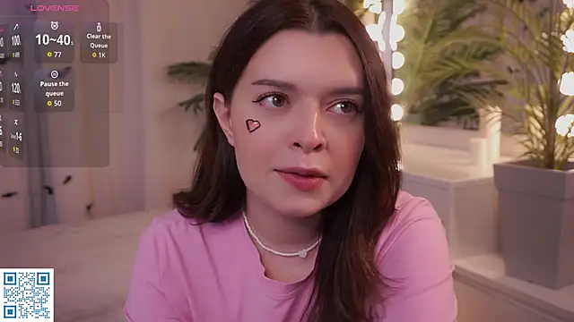 Snapshot of BlissHey chatting on November 2025 03:14:02 PM BlissHey online show from November 2025 03:14:02 PM