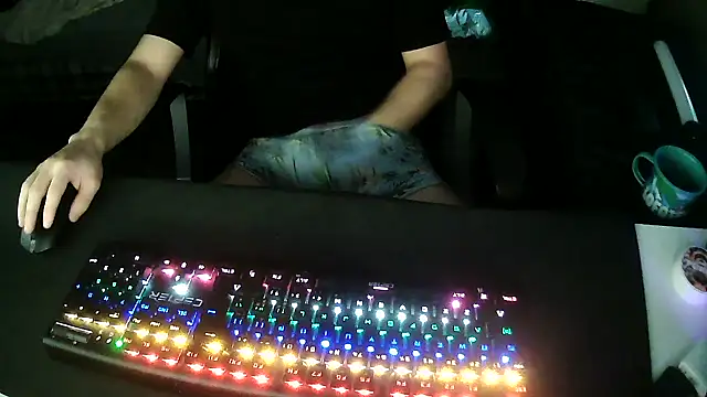 Snapshot of solooboy18 chatting on September 2025 04:41:02 PM solooboy18 online show from September 2025 04:41:02 PM