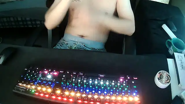 Snapshot of solooboy18 chatting on September 2025 12:40:01 PM solooboy18 online show from September 2025 12:40:01 PM