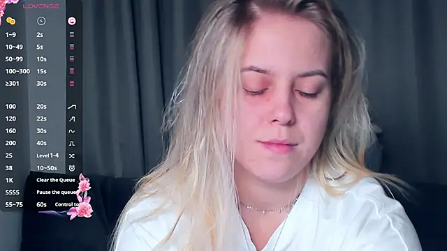 AngelAnty online show from November 2025 01:10:01 PM