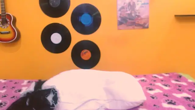 meisevil77 online show from October 2025 01:39:03 AM