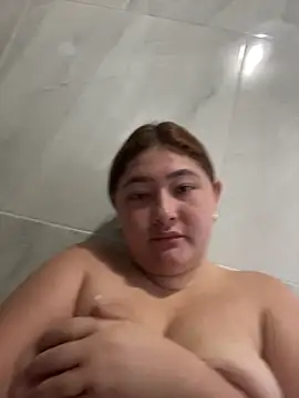 Snapshot of Rouse-Antonella chatting on October 2025 11:44:02 AM Rouse-Antonella online show from October 2025 11:44:02 AM