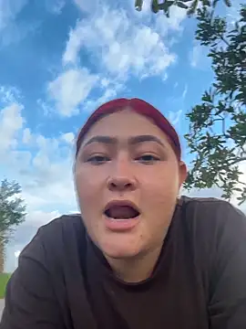 Snapshot of Rouse-Antonella chatting on November 2025 10:01:02 PM Rouse-Antonella online show from November 2025 10:01:02 PM