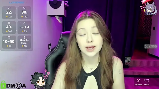 Snapshot of AmourLily chatting on November 2025 07:28:01 AM AmourLily online show from November 2025 07:28:01 AM