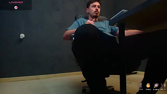 EnzoRace online show from October 2025 05:44:02 AM