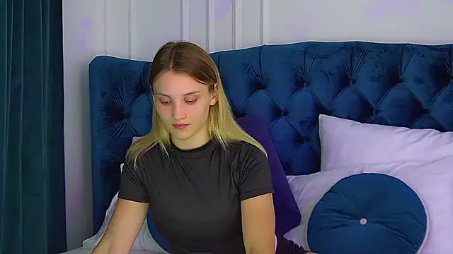 StacyEvances online show from July 2026 06:35:02 PM