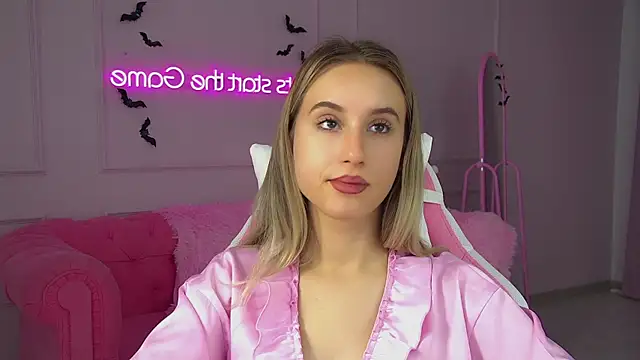 VictoriaHopsons online show from October 2025 09:10:02 AM