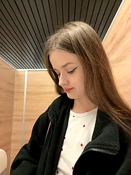 KittyQueeny online show from September 2025 02:17:01 PM