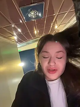 KittyQueeny online show from October 2025 02:07:02 PM