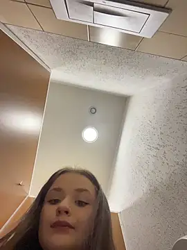 KittyQueeny online show from December 2025 11:07:01 AM