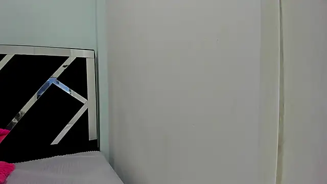 Snapshot of iisabella_noa chatting on September 2025 12:52:01 PM iisabella noa online show from September 2025 12:52:01 PM