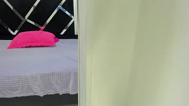 Snapshot of iisabella_noa chatting on September 2025 01:16:02 PM iisabella noa online show from September 2025 01:16:02 PM