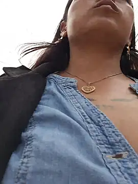 LunaHot 777 online show from November 2025 08:09:01 PM