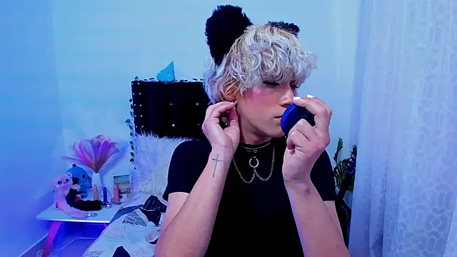 Cooperrosscute233 online show from November 2025 08:19:02 PM